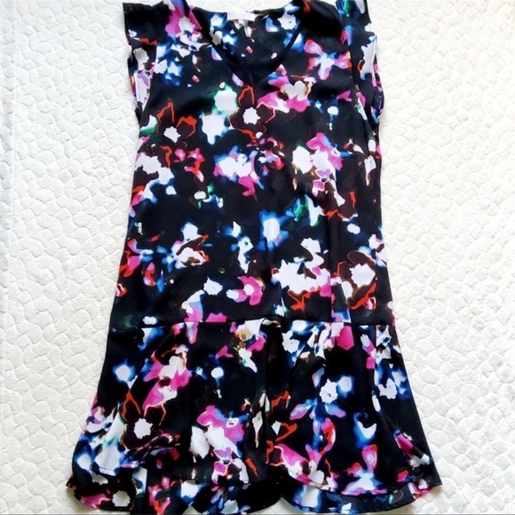 1. State floral mini dress v neck flutter sleeve - Picture 2 of 7